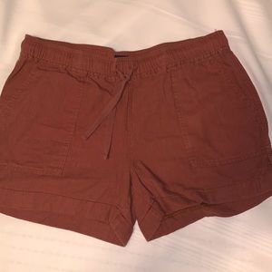 DENVER HAYES | Linen blend shorts